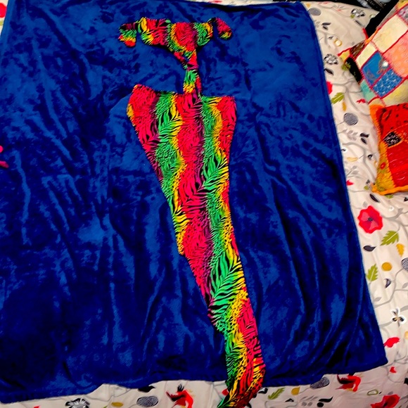 Dresses - Picture 1 of 5